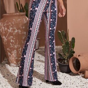 Shein - Floral Patterned Women's Pants